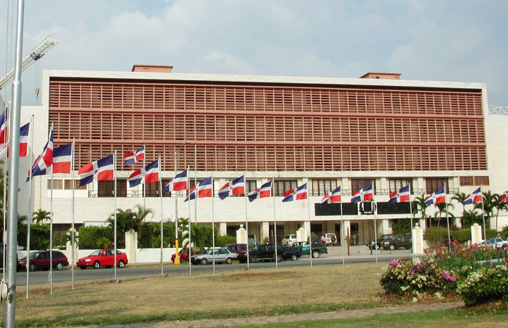 Proposed Legislation for Licensing  in the Dominican Republic